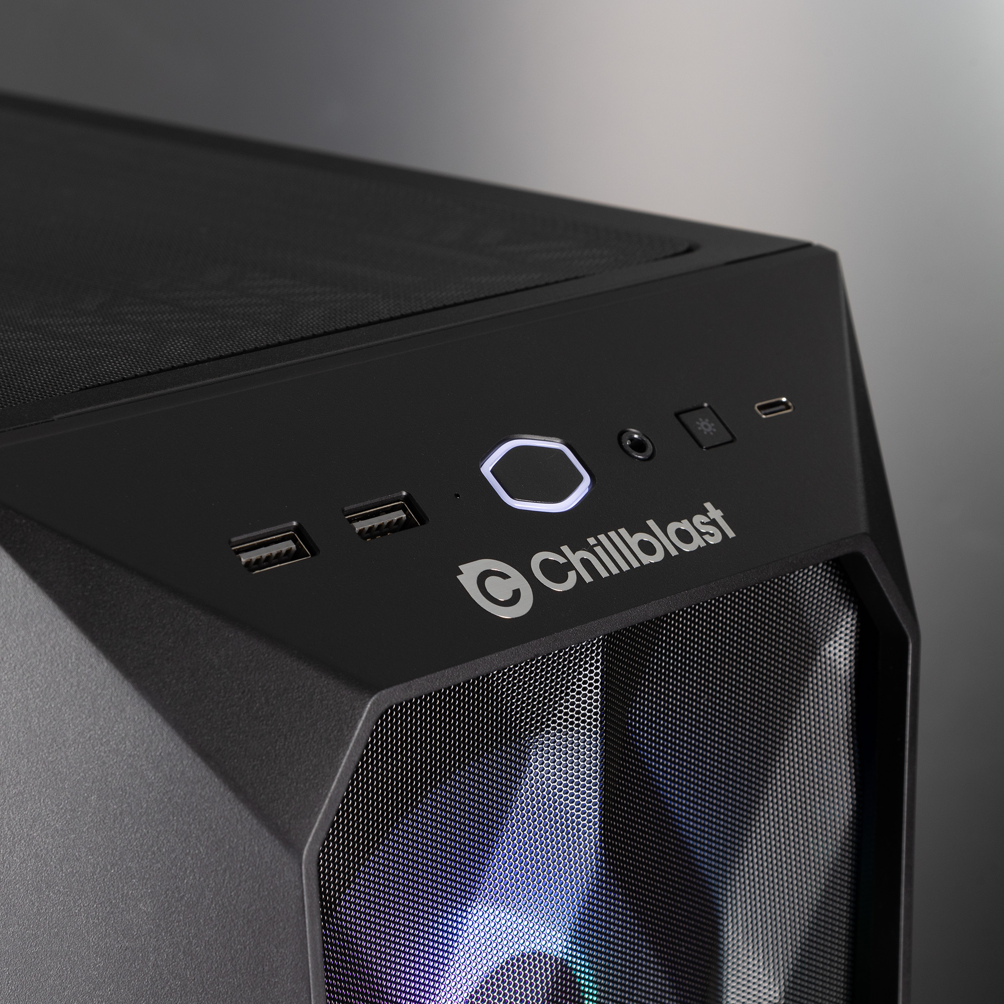 The I/O panel of a Cooler Master MasterBox TD500 Mesh V2 case