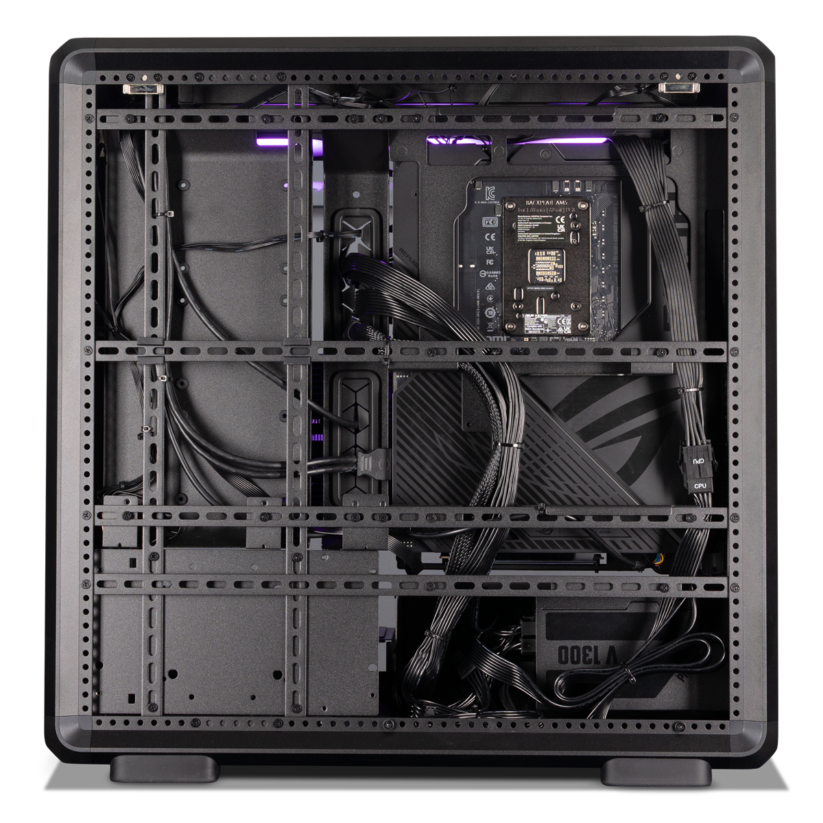 Limited Edition Cooler Master Ryzen 7 9800X3D RTX 5090 Gaming PC